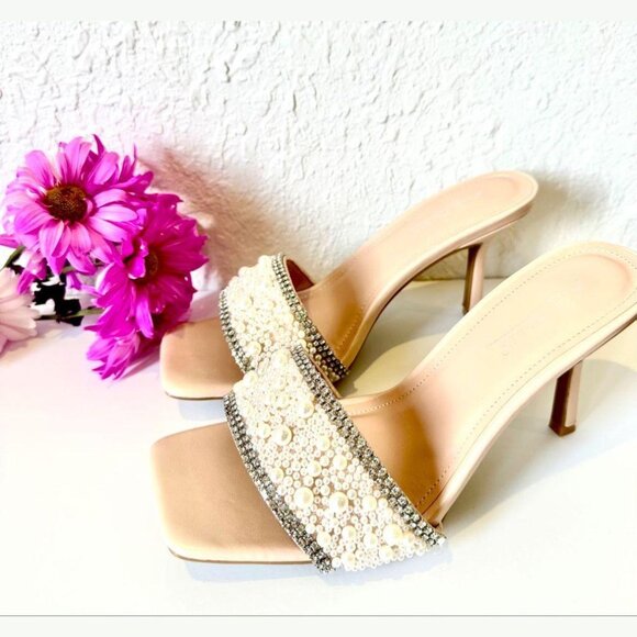 PEARLS HEELS - Picture 5 of 5